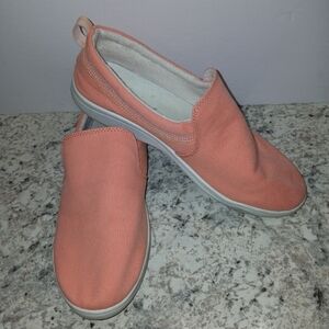 Vionic Beach Marshall Slip On Women's Sneakers..9